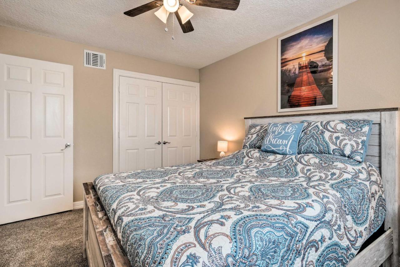Idyllic Montgomery Condo With Pool And Lake View! Zewnętrze zdjęcie